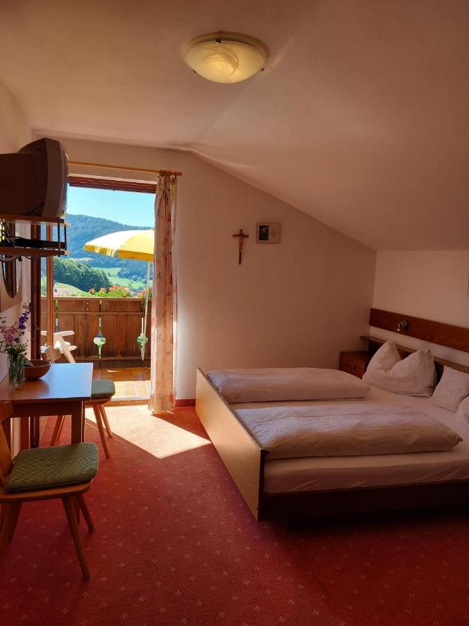 Moarhof Otel Mölten Dış mekan fotoğraf
