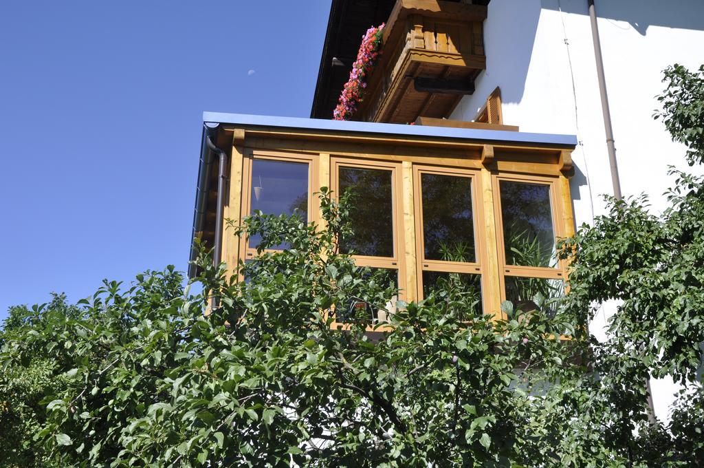Moarhof Otel Mölten Dış mekan fotoğraf